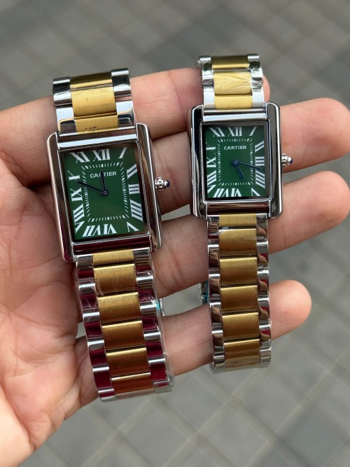 Cartie R Tank Couple