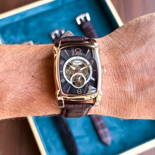 Alternative view of Patek Philippe Automatic Rose Black