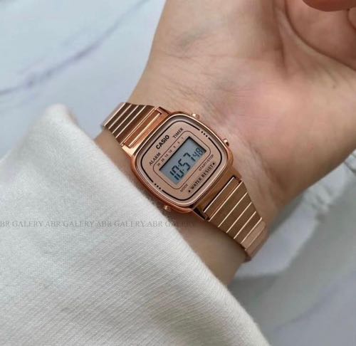 Casio Vintage Women S