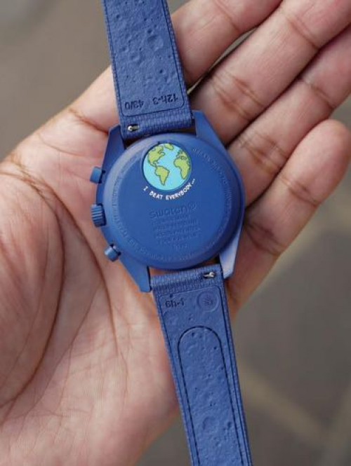 Alternative view of Omega X Swatch