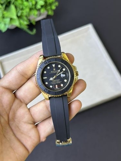 Alternative view of ROLEX YACHT MASTER