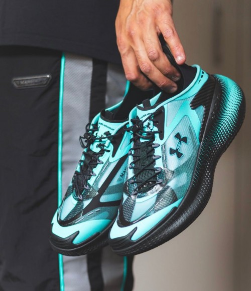 UNDER Armour SLIPSPEED 4 BLUE
