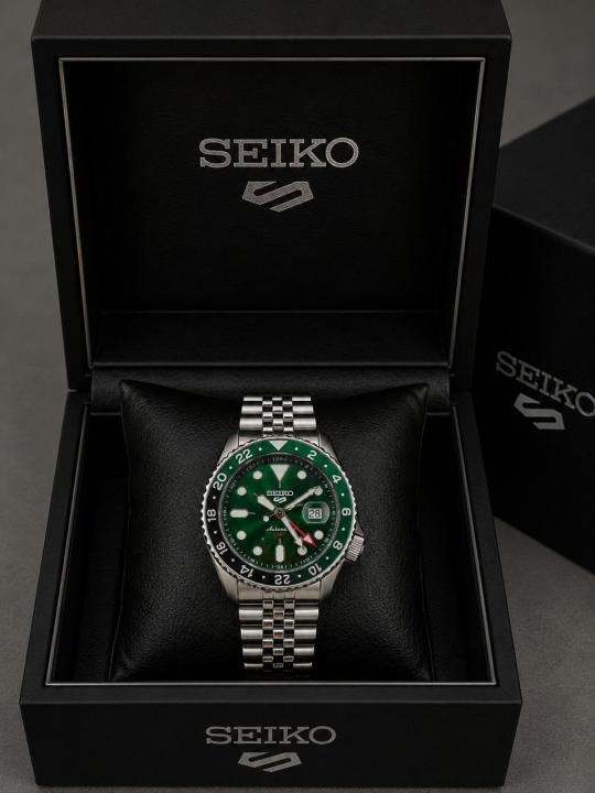 Seiko 5 Sports GMT GREEN