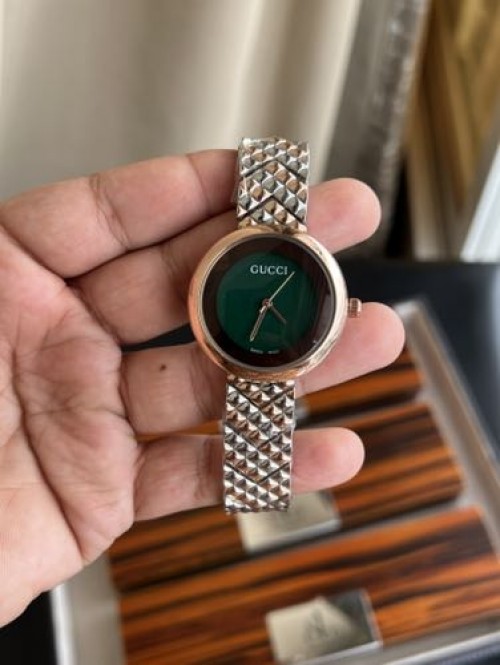GUCCI LADIES PREMIUM WATCH