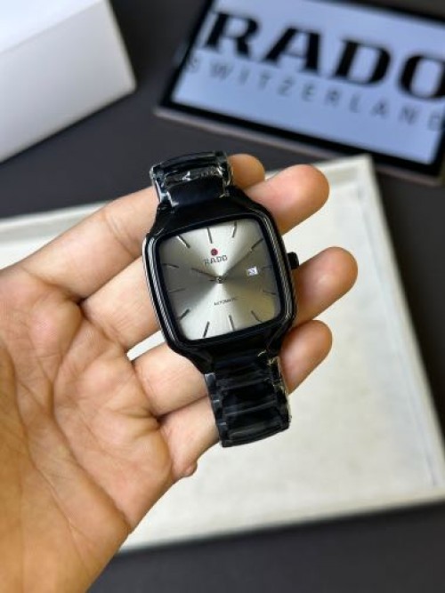 RADO TRUE SQUARE