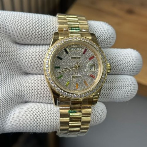 Alternative view of ROLEX Day Date Yellow Gold Diamond Bezel