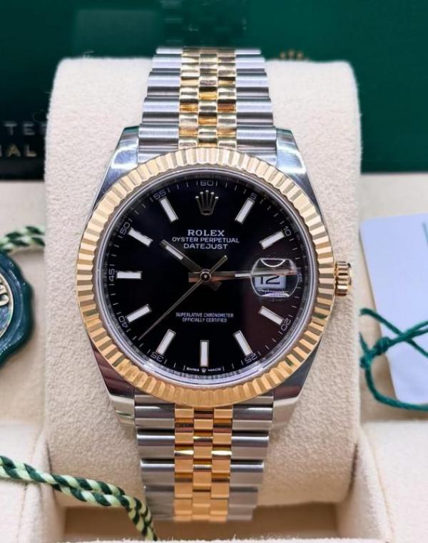 Role x Oyster perpetual Date just Automatic Gold  484