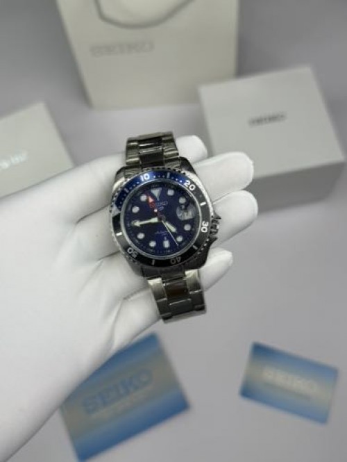 SEIKO GMT AUTOMATIC