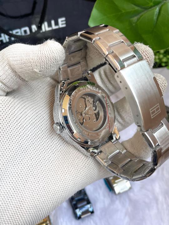 Alternative view of Tomm Y Hilfiger Automatic Silver Black Dial AT149