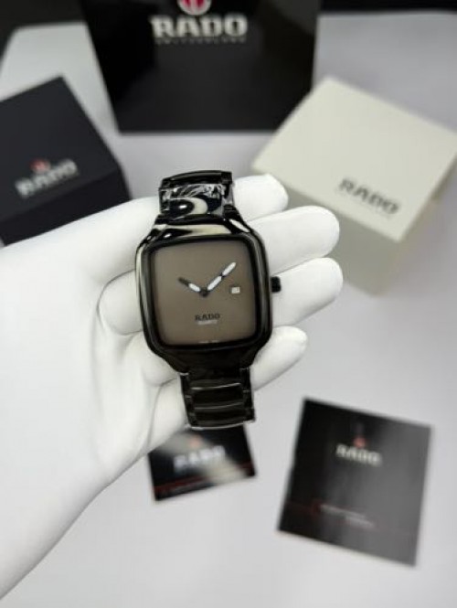 RADO TRUE SQUARE