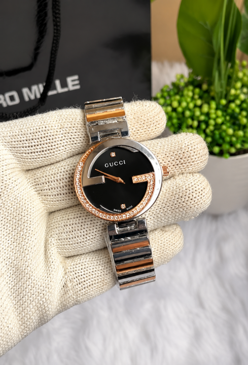 Gucc I Women Two Tone Black Dial AT449