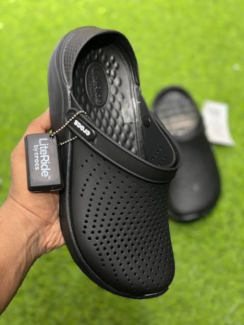 CROC S LITE RIDE FULL BLACK