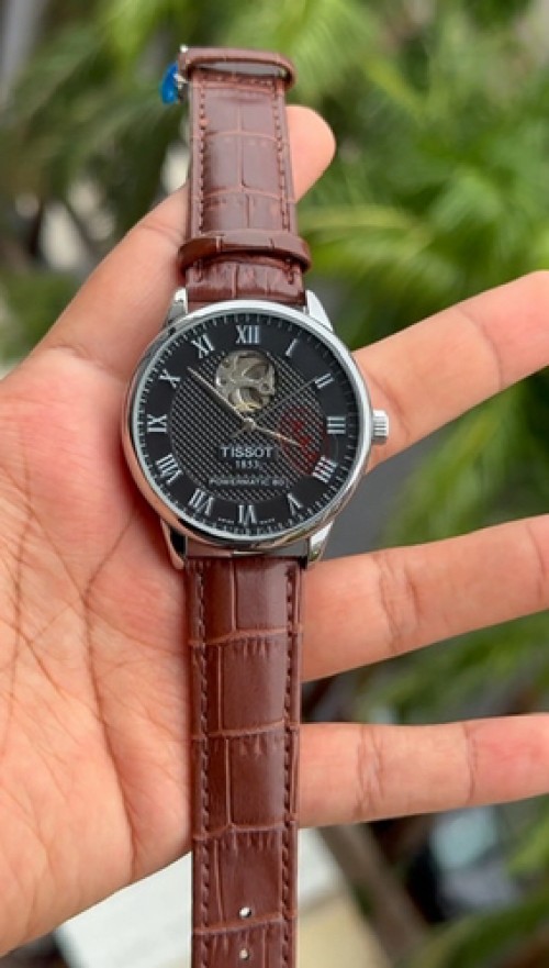 Alternative view of Tissot 1853 Powermatic 80
