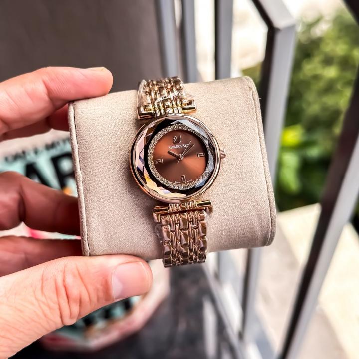 Alternative view of Swarovssk i Brown