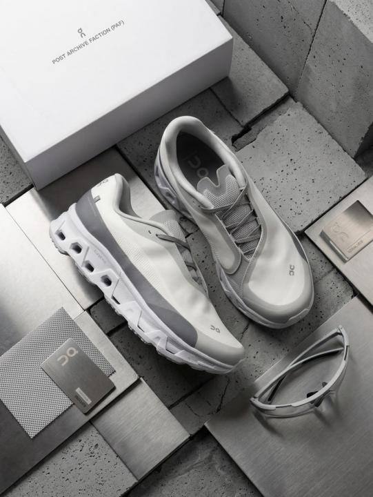 On x Post Archive Faction (PAF) Cloudmonster Hype Grey - Image 10