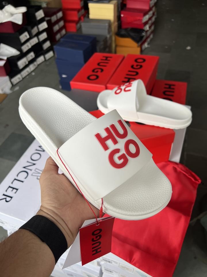 Hugoo boss White res with dust bag Fix