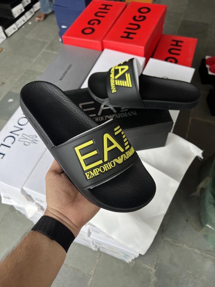 Emporio Armaani Black Yellow With dust Bag Fix