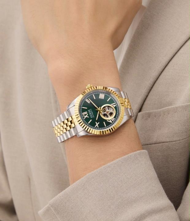 Alternative view of GUES AUTOMATIC WC 1737