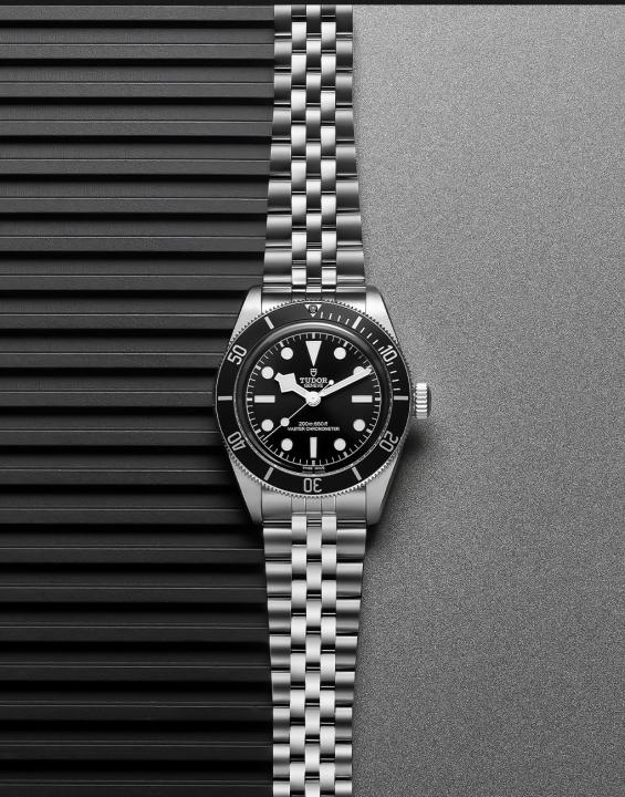 Alternative view of Tudoo  black bay fifty-Eight automatic movement premium stainless steel WC 1765