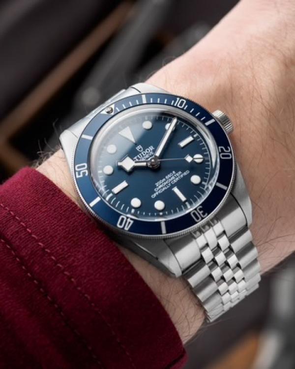 Alternative view of Tudoo  black bay fifty-Eight automatic movement premium stainless steel WC 1764