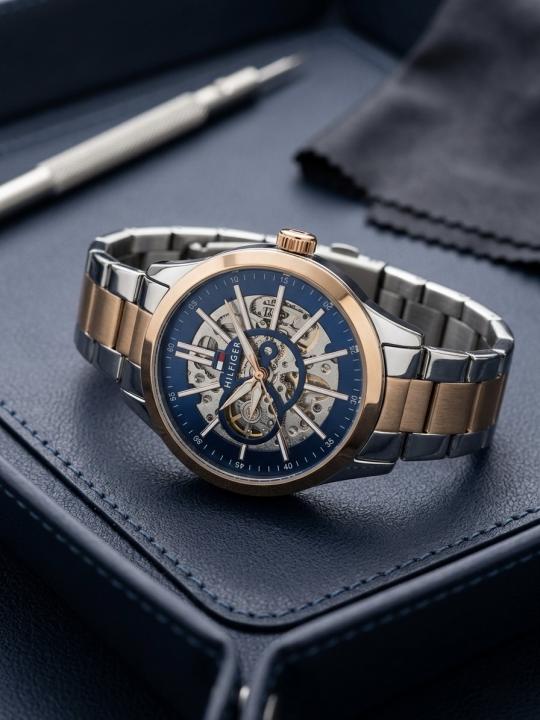 TOMM HILFIGER AUTOMATIC WC 1978