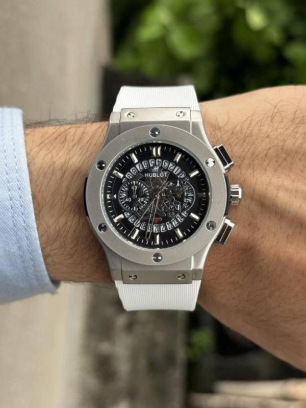 Alternative view of Hublo T Bigbang Chronograph (All Working)