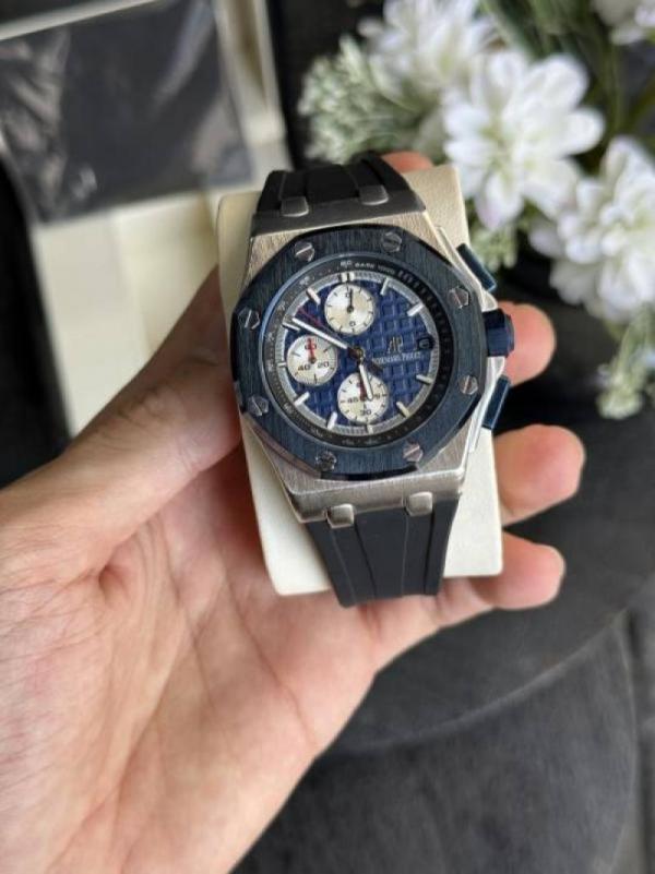Alternative view of Audemars Pigue Royal Oak Offshore Black Blue