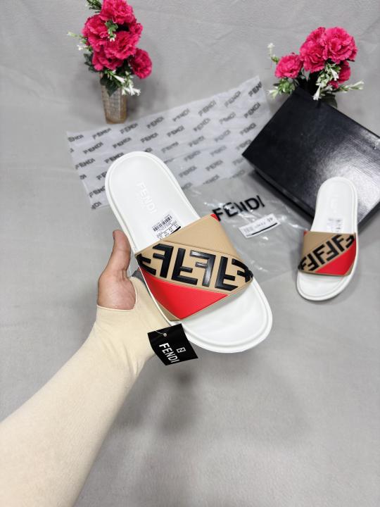 FENDDI RUBBER FUSSBETTS SLIDES WHITE