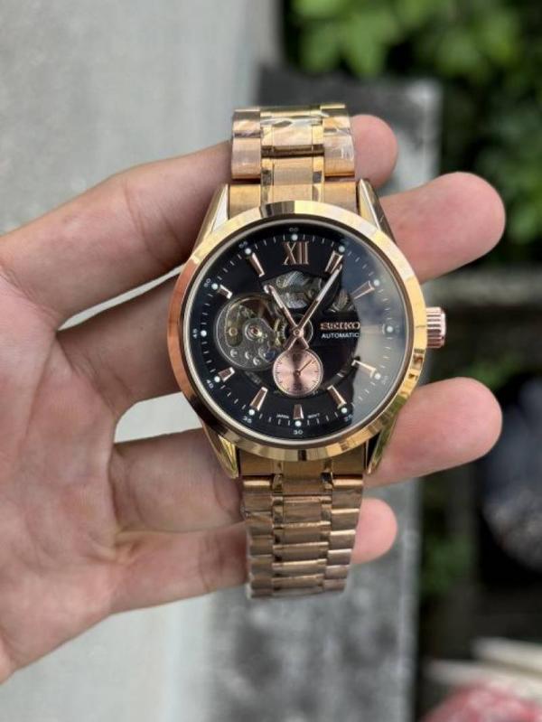 Alternative view of Seiko Automatic AAA (All Working Open Back)