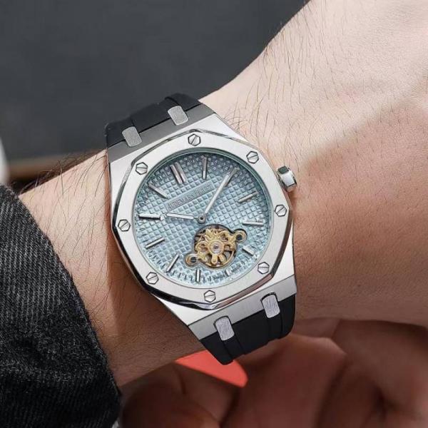 Alternative view of Audemars Pigue AUTOMATIC