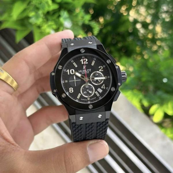 Alternative view of Hublo T Bigbang Chronograph (All Working)