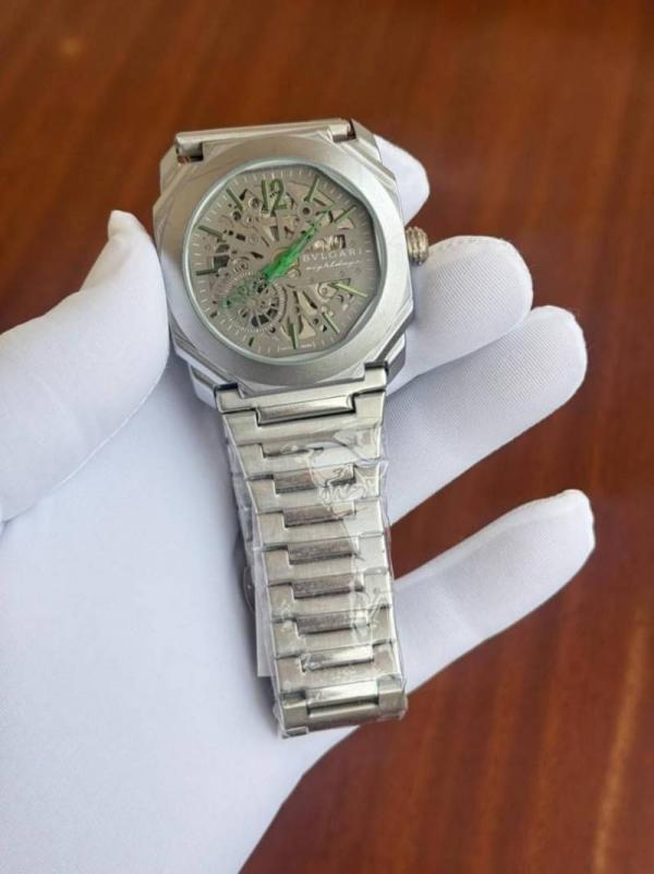 Alternative view of BVLGAR I OCTOBER FINISSIMO AUTOMATIC