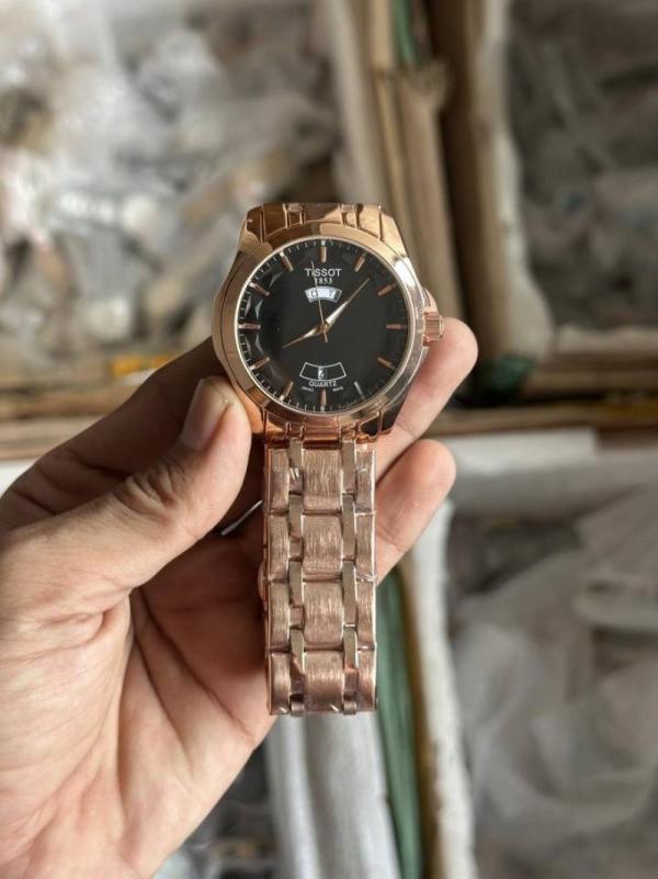 Alternative view of Tisso 1853 DayDate Quartz