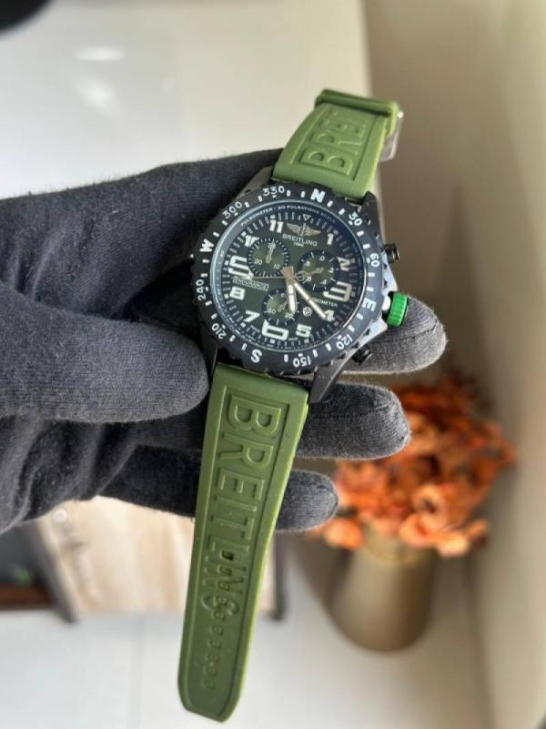 Breitling Endurance Pro Green (Date Working)