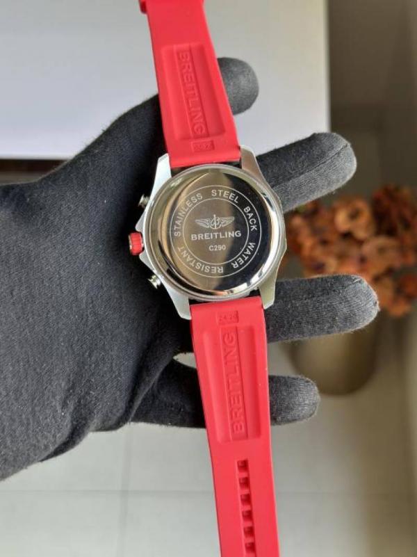 Alternative view of Breitling Endurance Pro Red (Date Working)