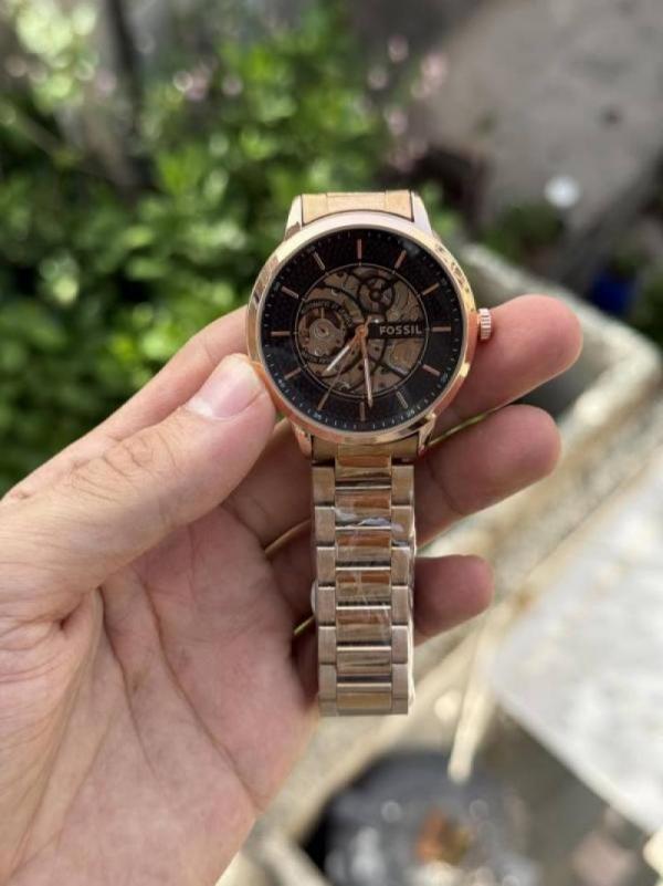 Alternative view of Fossi Automatic (Open Heart)