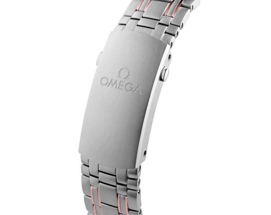Alternative view of Omegg a Seamaster Diver 300M Co-Axial Master Chronometer Chronograph 2 Ton Copper Blue
