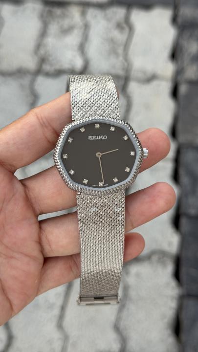 Alternative view of Seik o Special Luxury Design