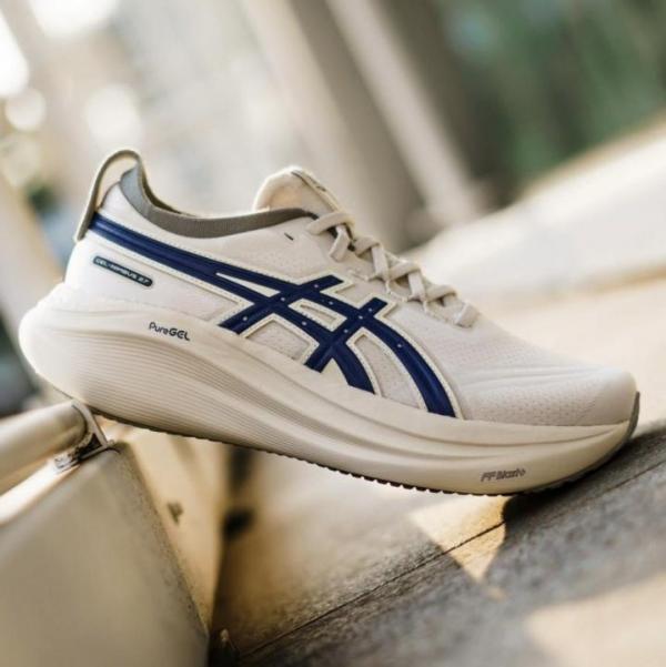 Gel Nimbus 27 ATC Track Club Cream Navy