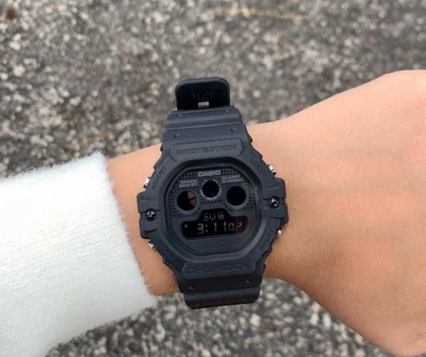 CASI O GSHOCK DW 5900 BLACK 1026