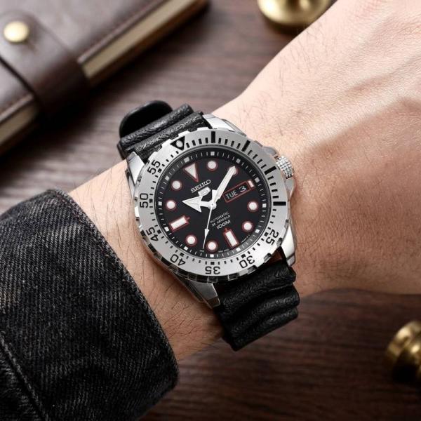Seiko Diver Sports 5 Quartz