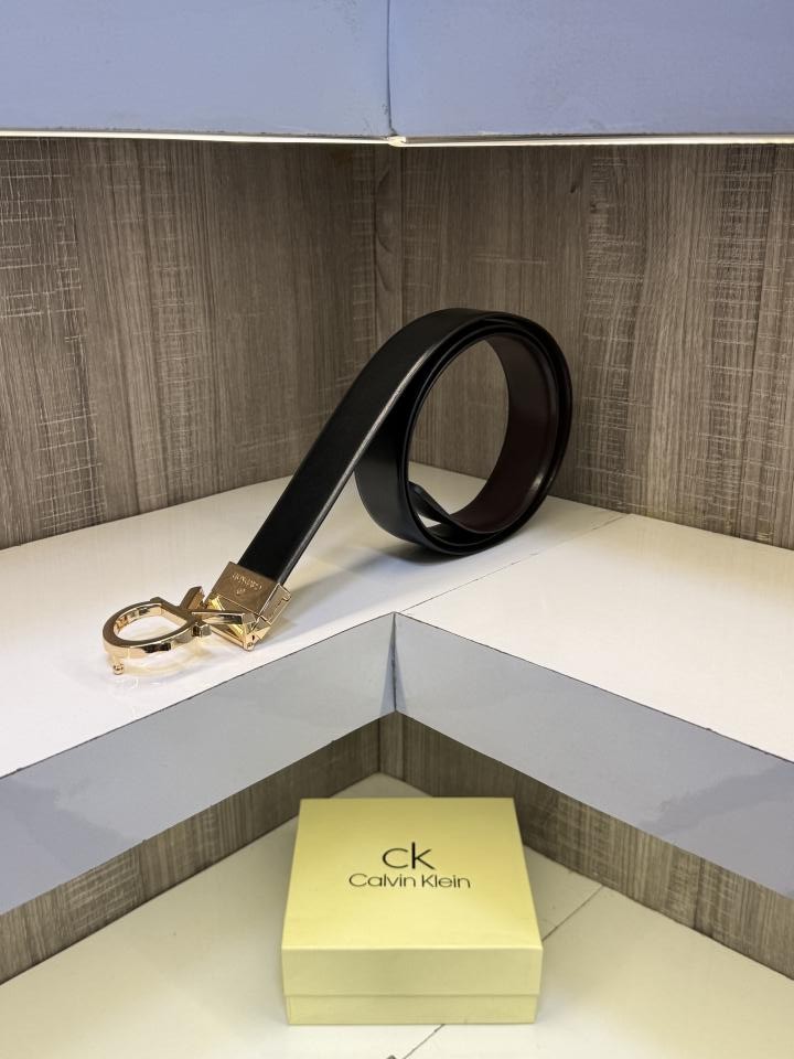 Calvin Kline Reversible Mens Belt with Original Box - Image 5