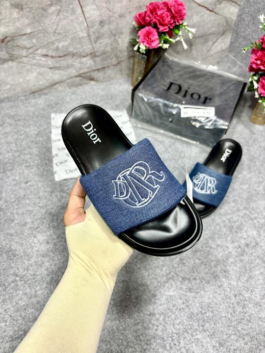 DIYOR CIRCULAR EMBROIDERED LOGO PREMIUM BLUR BLACK SLIDES S1001