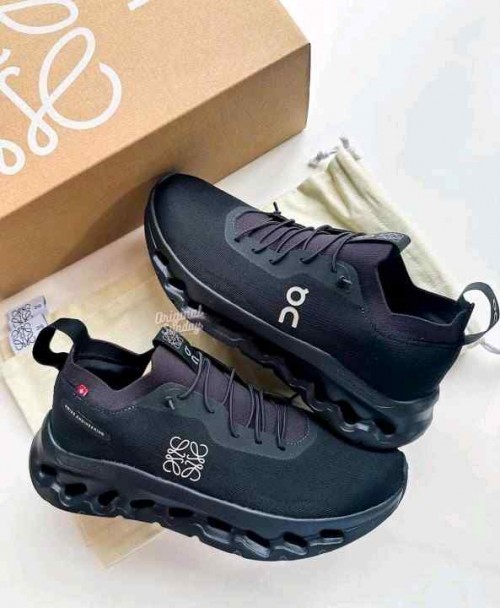 ON CLOUD Loewe X Tilt Black