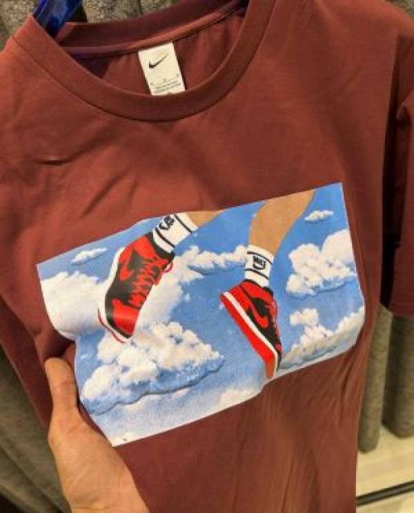 NIKKE IMPORTED xSTORE ARTICLE T-SHIRT