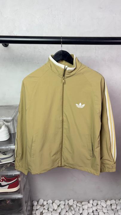 Adiddas Premium Zipper Jacket. 3261