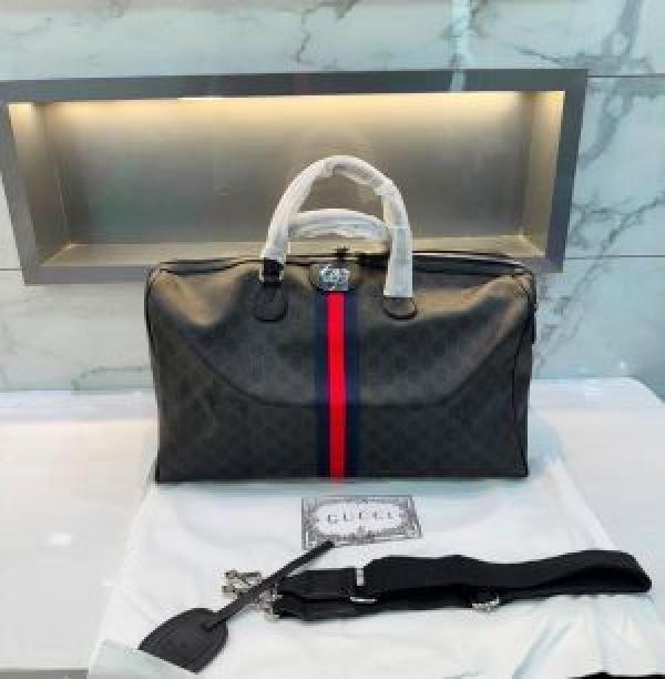 Guchi duffle bag premium quality with dust cover