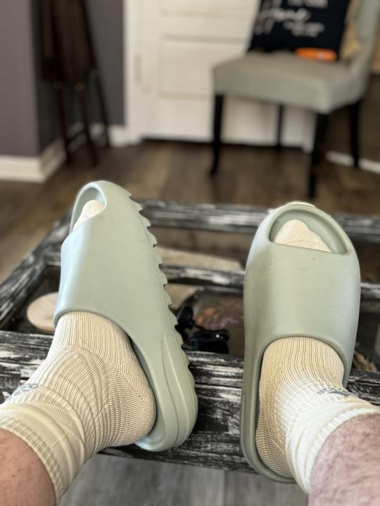 Yeezyy Slide Salt UA ID5480. With Full Accessories Zip Tie Butter Paper Sticker Tags