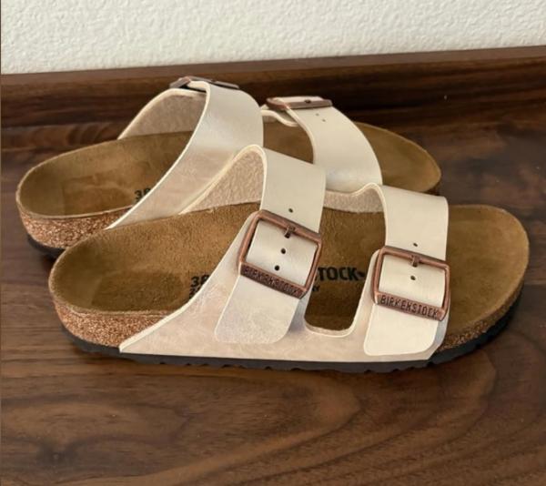 Birkenstock Arizona beige leather with sole branding (643)