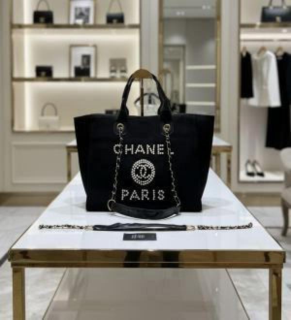 Chennel pearl tote bag premium quality with dust cover